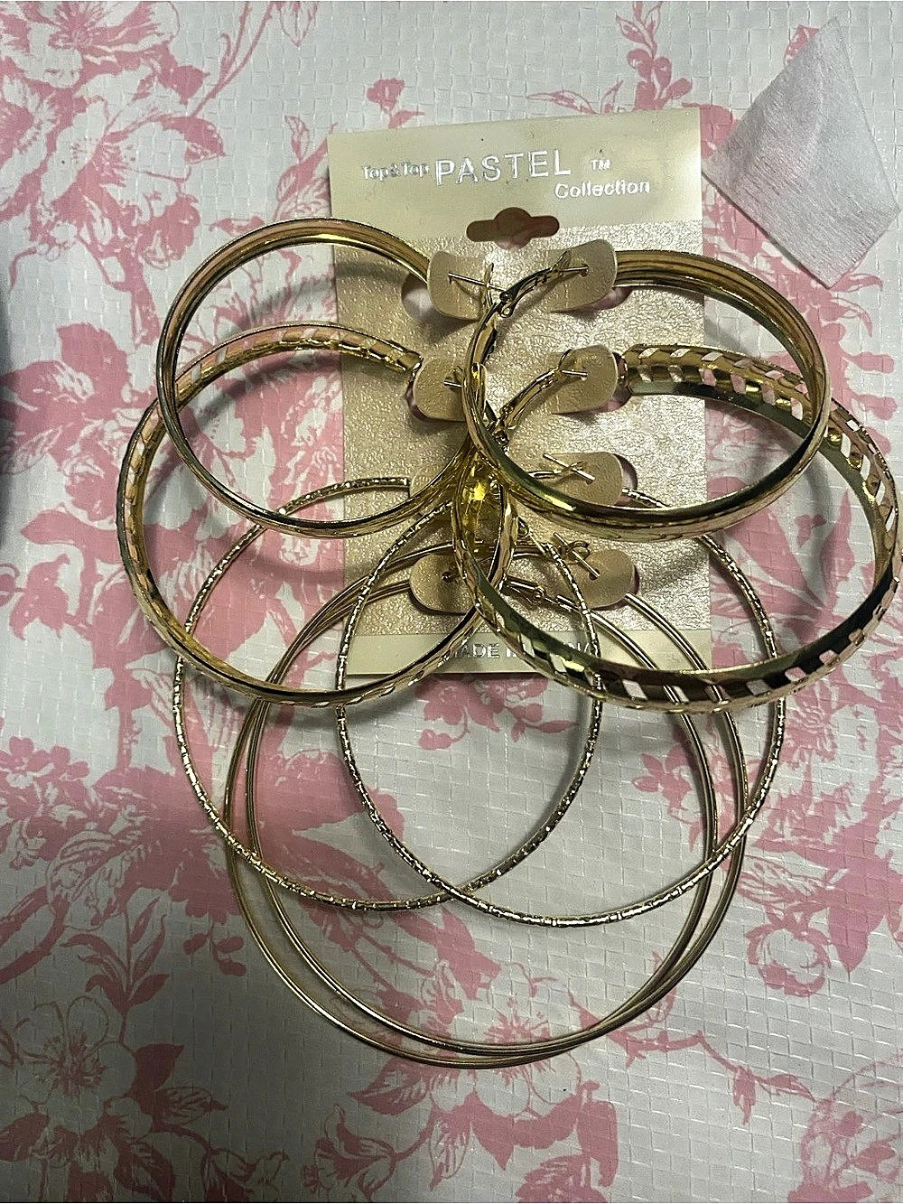 Impressions PASTEL Collection Gold-Tone Hoop earring Set NWT 4 pairs